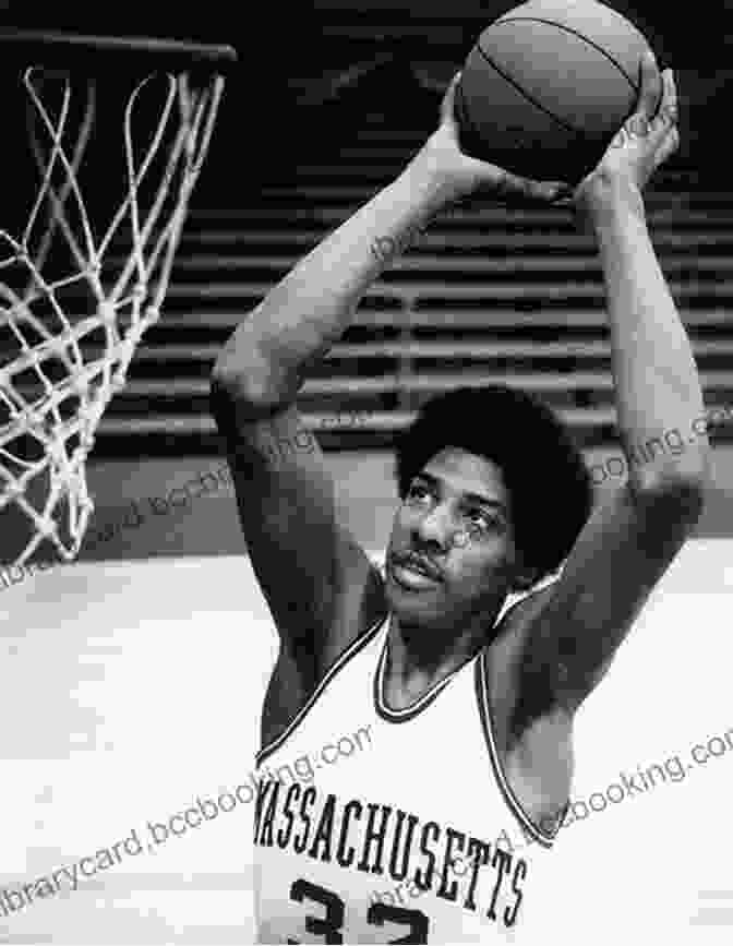 Julius Erving Playing For The US Olympic Basketball Team Scottie Pippen: The Inspiring Story Of One Of Basketball S Greatest Small Forwards (Basketball Biography Books)