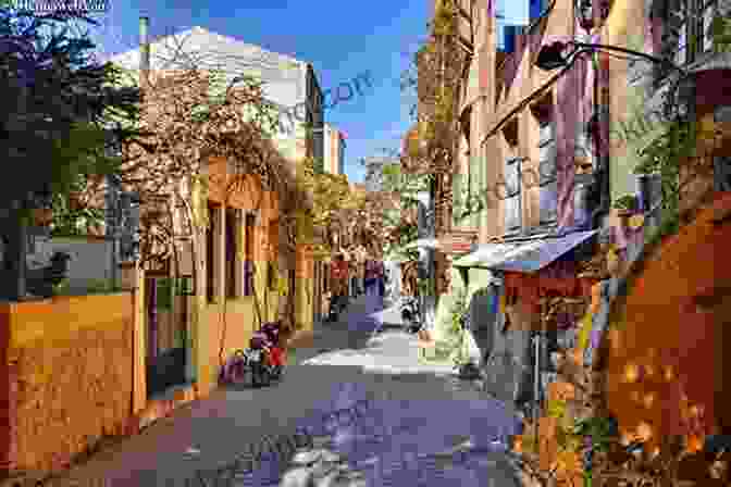 Narrow, Winding Laneways Of The Old City Of Chania Walkabout Rethymno: Part 1: The Old City Laneways And Diavatika (Travel Guides To Crete)